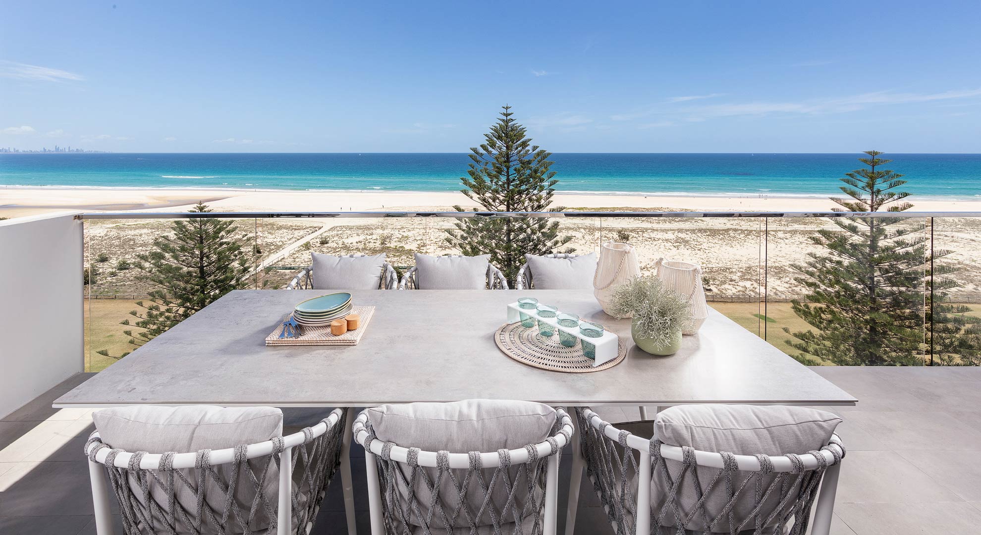 WIN Gold Coast Beachfront Penthouse + 50K Gold! yourtown
